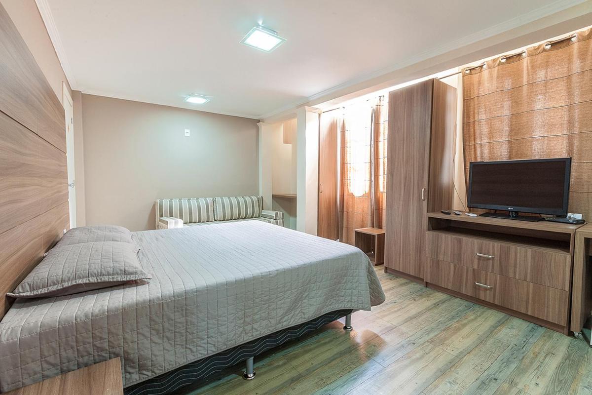 Hotel Goncalves- Proximo A Santa Casa De Porto Alegre Eksteriør bilde