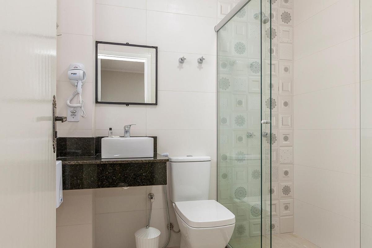 Hotel Goncalves- Proximo A Santa Casa De Porto Alegre Eksteriør bilde