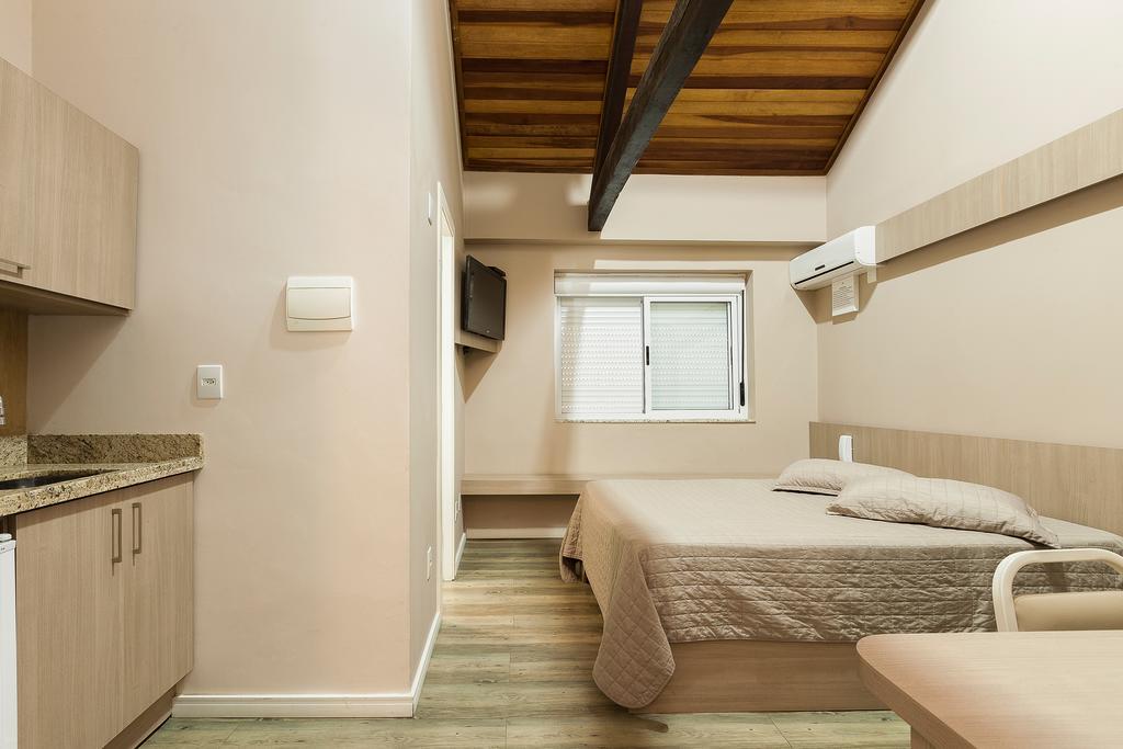 Hotel Goncalves- Proximo A Santa Casa De Porto Alegre Eksteriør bilde